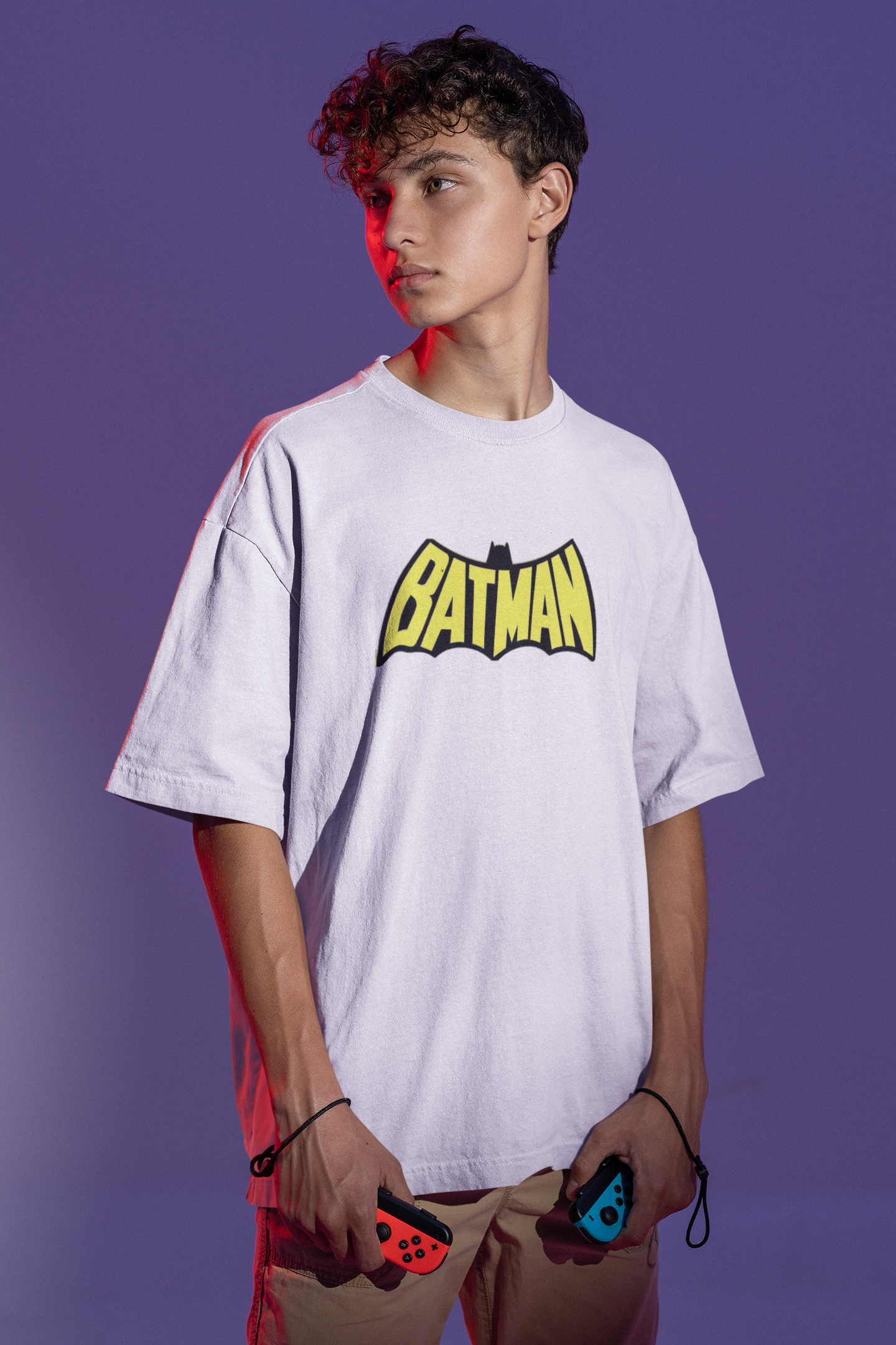 tee-mockup-of-a-man-holding-two-video-game-controllers-m28455 (94)